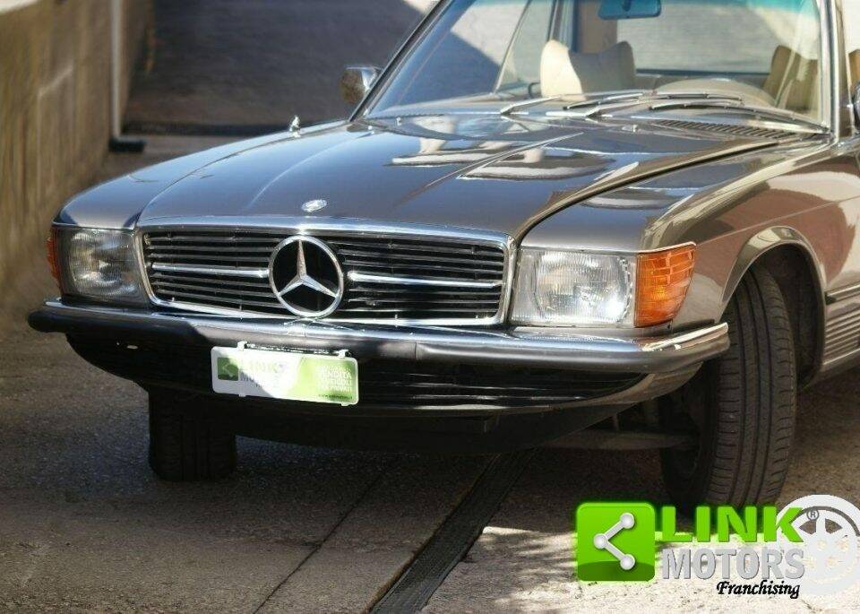 Immagine 5/50 di Mercedes-Benz 280 SLC (1976)