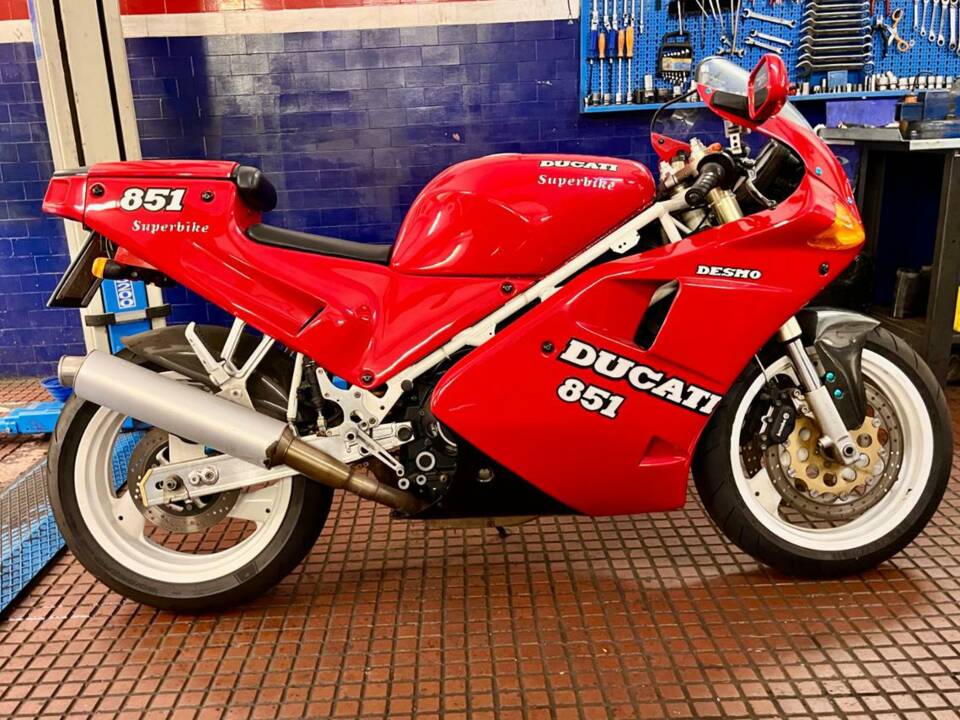 Image 1/18 of Ducati DUMMY (1990)