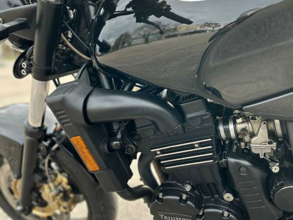 Bild 8/10 von Triumph DUMMY (1997)