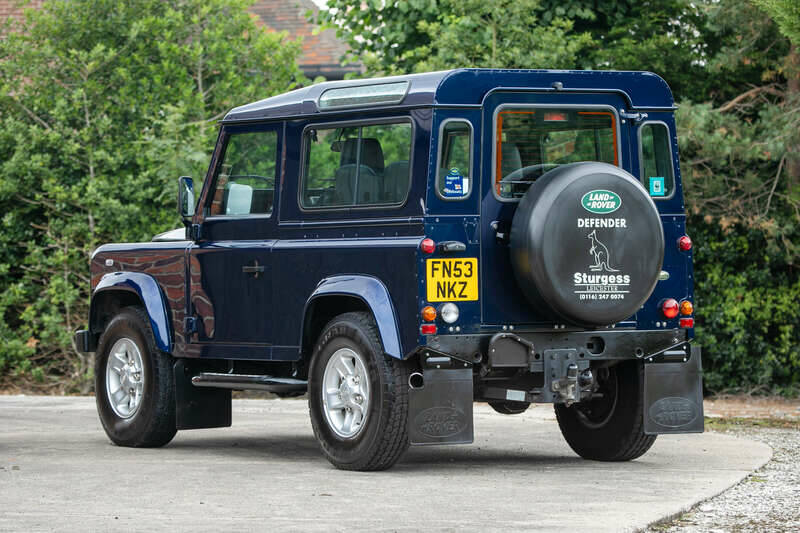 Image 4/50 de Land Rover Defender 90 Td5 (2003)
