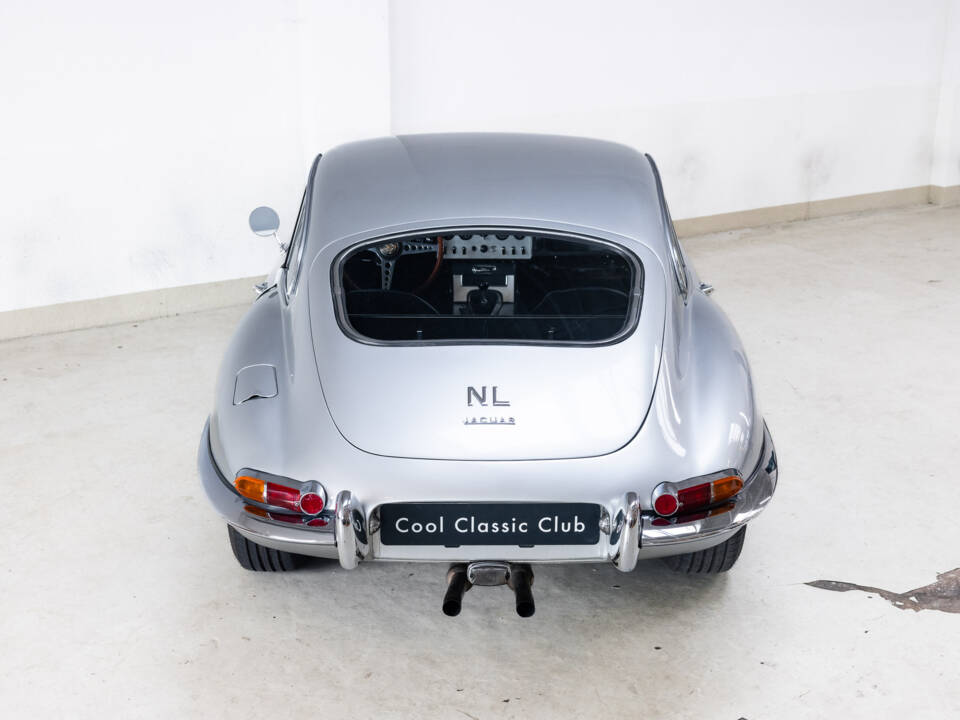 Immagine 8/42 di Jaguar E-Type 3.8 (1963)