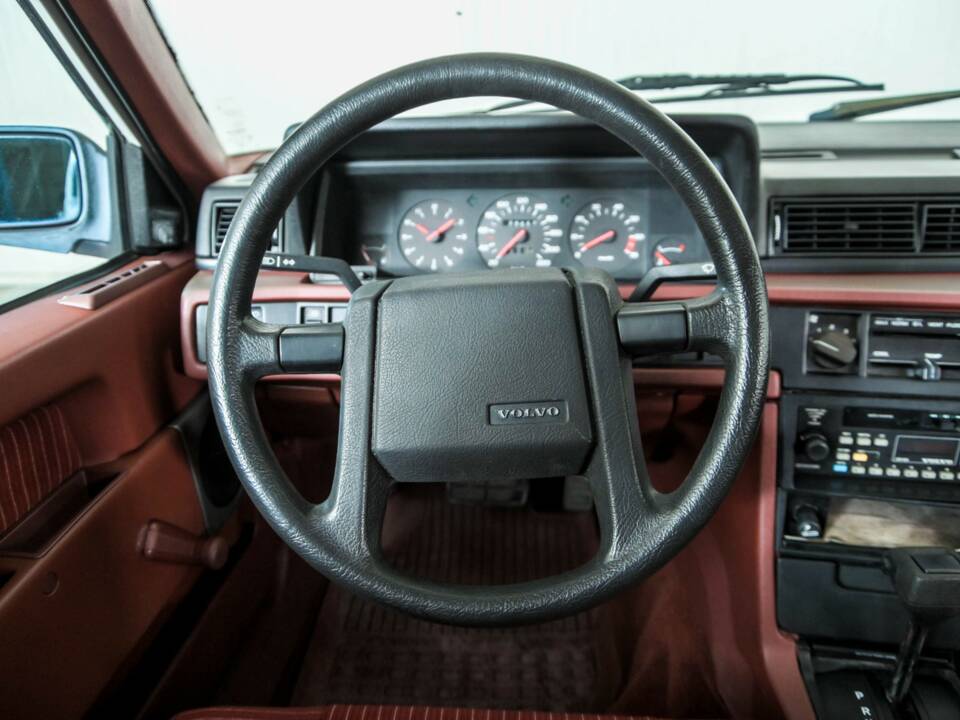 Image 8/50 de Volvo 740 (1984)