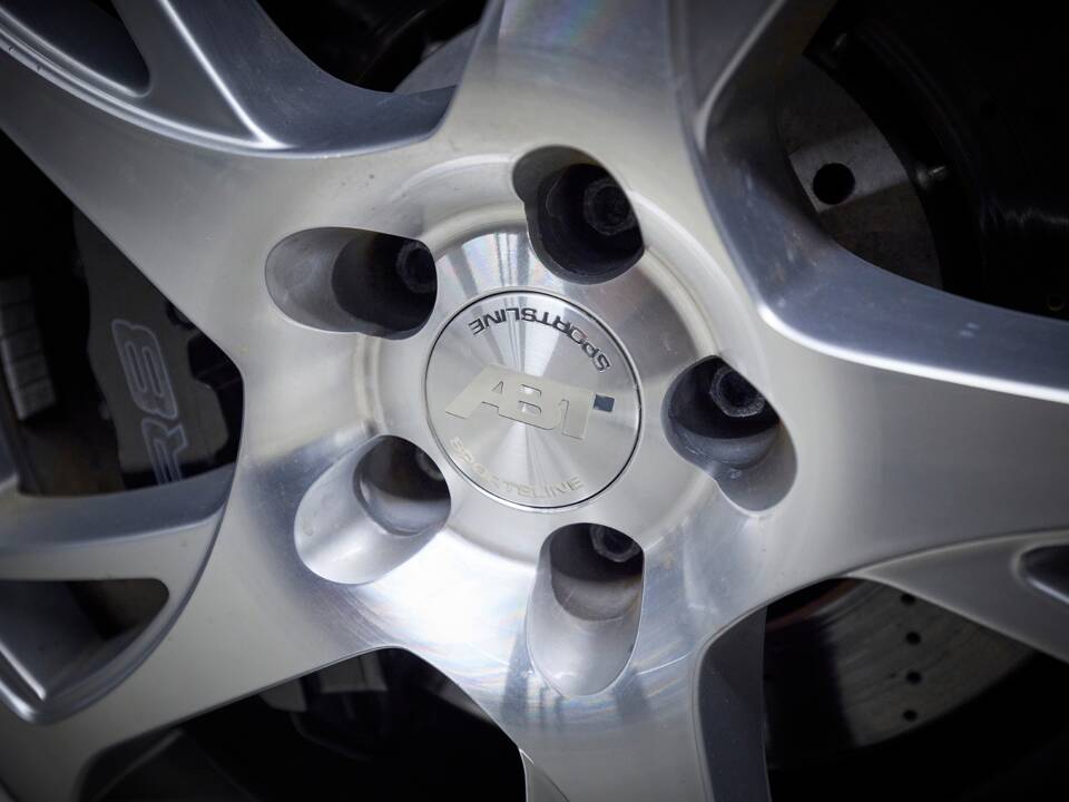 Immagine 21/96 di Audi R8 (2008)