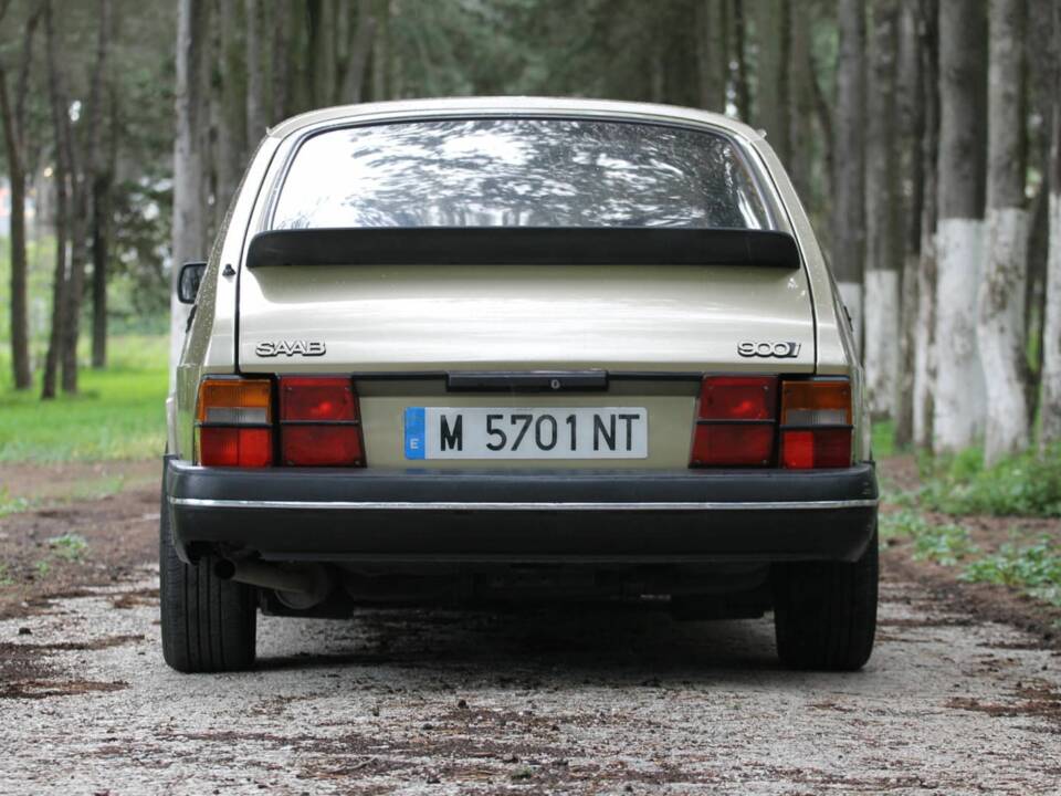 Image 50/50 of Saab 900 (1992)