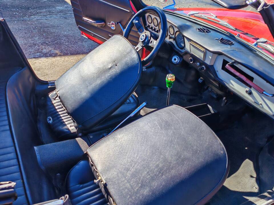 Image 33/39 of FIAT 850 Sport Spider (1969)