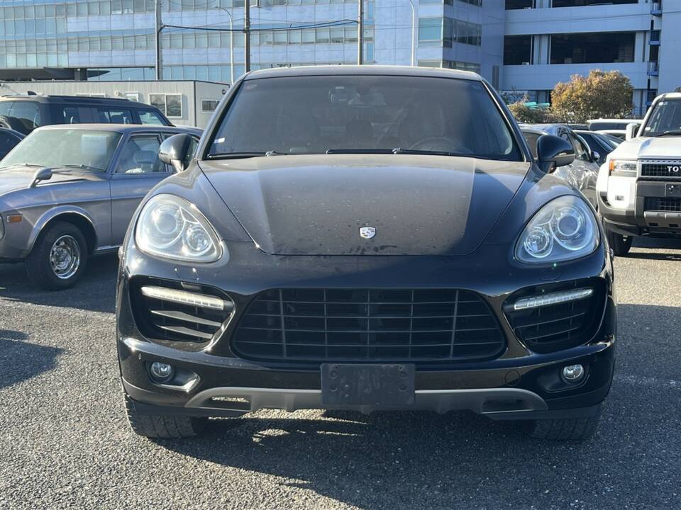 Image 4/46 de Porsche Cayenne Turbo (2011)