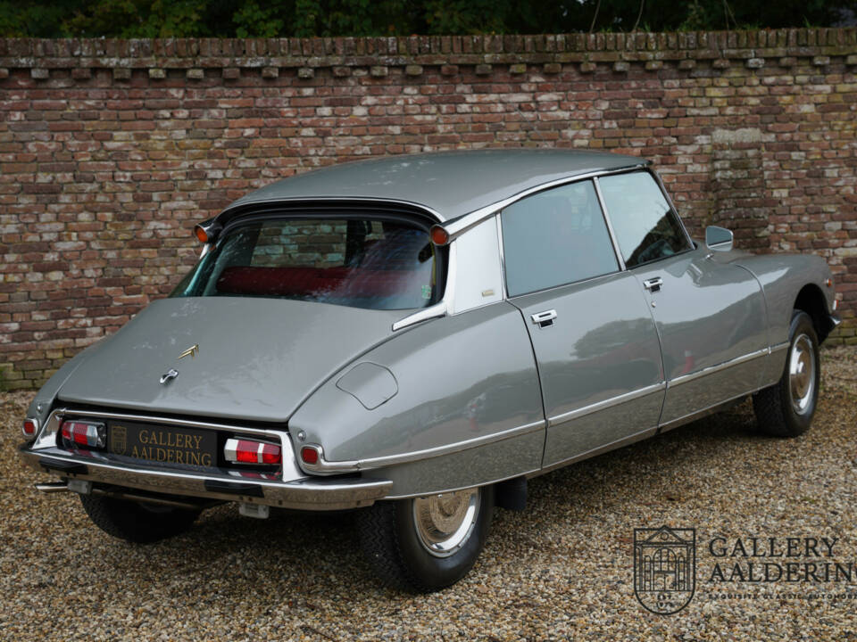 Immagine 2/50 di Citroën DS 20 Pallas (1972)