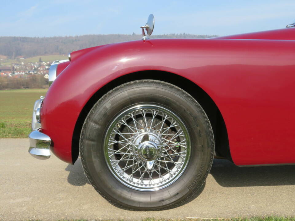 Image 15/15 de Jaguar XK 150 FHC (1959)