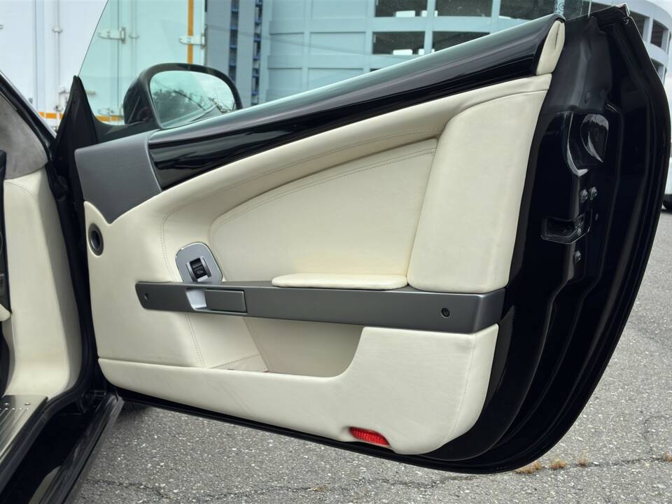 Imagen 31/60 de Aston Martin DB 9 (2011)