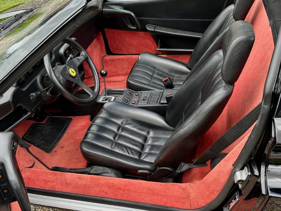 Bild 33/86 von Ferrari 328 GTS (1988)