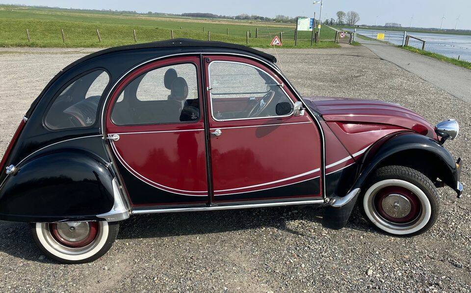 Citroën 2CV6 "Charleston" Cabrio-Limousine dunkelrot/schwarz 1988