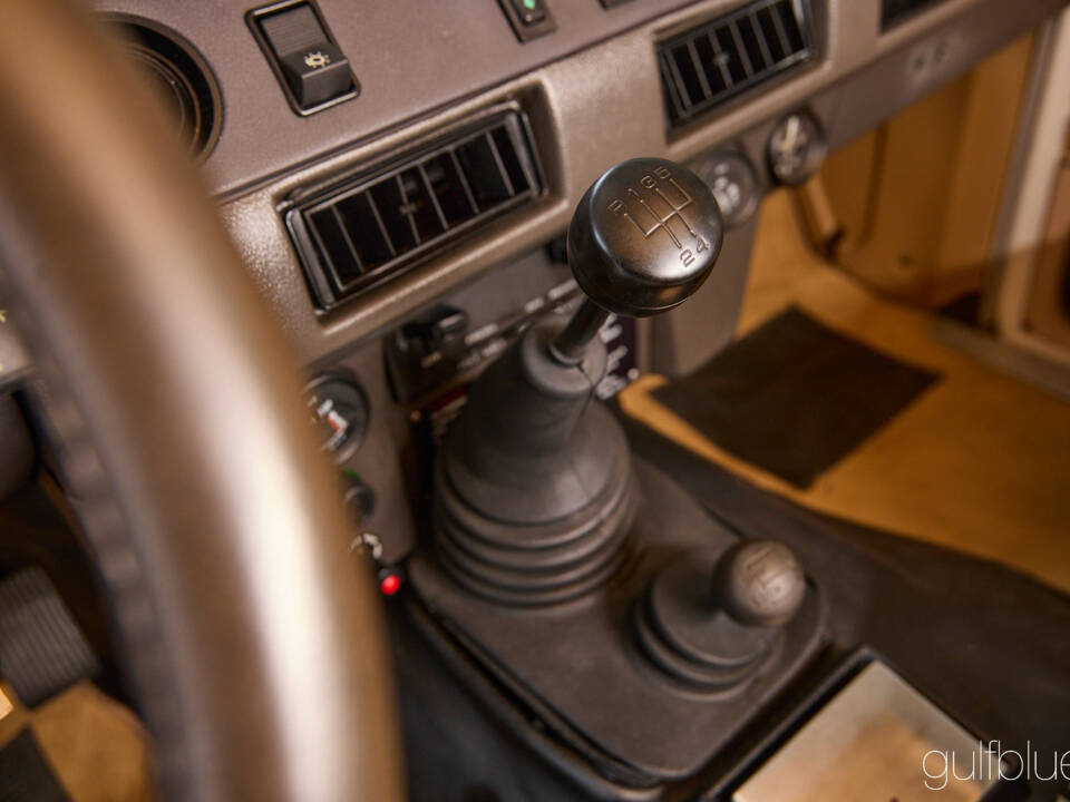 Afbeelding 71/100 van Land Rover Range Rover Classic (1981)