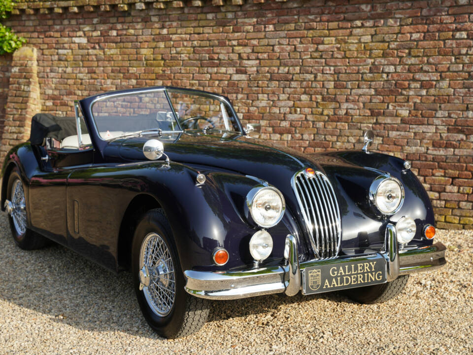 Image 49/50 de Jaguar XK 140 DHC (1954)