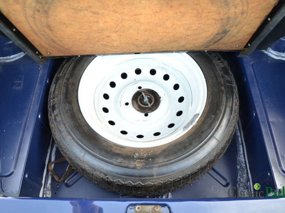 Image 40/50 of Triumph TR 6 (1975)