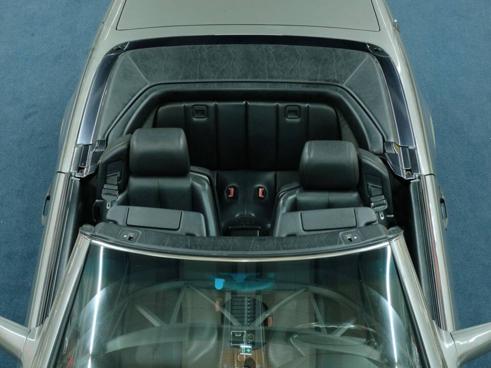 Image 10/50 of Mercedes-Benz SL 500 (1994)