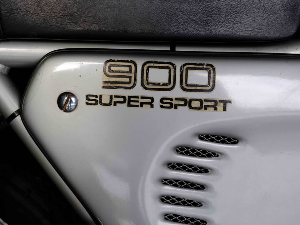 Image 24/54 de Ducati 900 SS (1977)