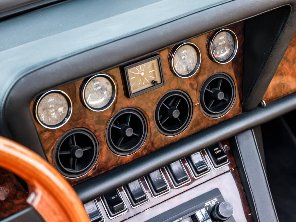 Immagine 18/32 di Jensen Interceptor MK III (1974)