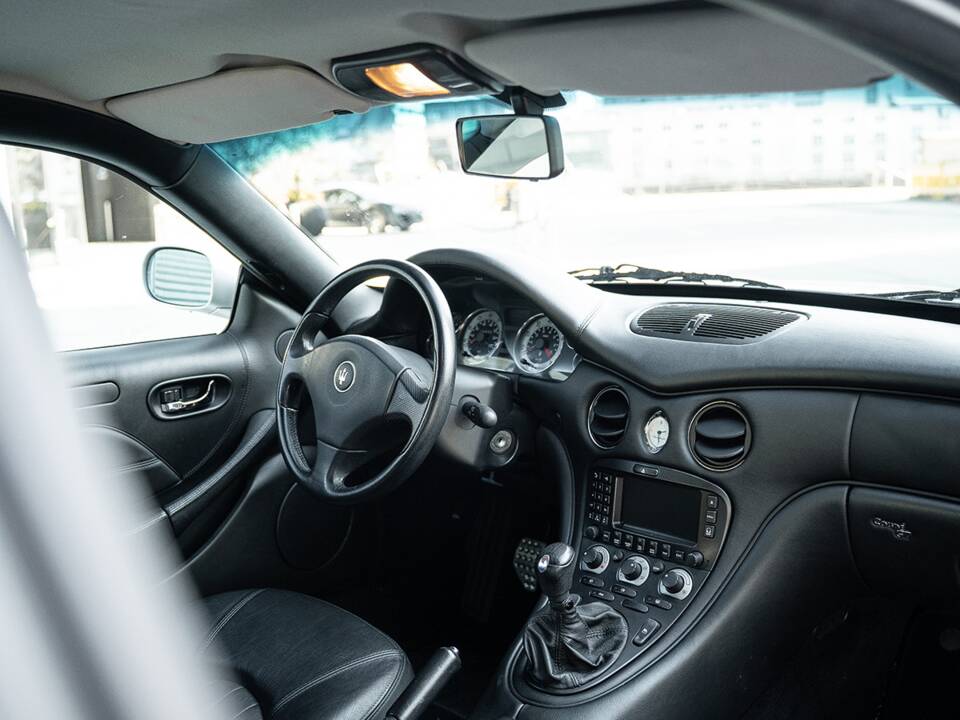 Bild 34/48 von Maserati 4200 (2004)