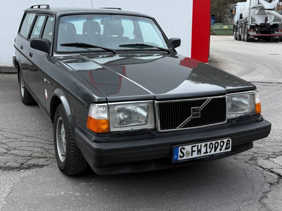 Image 9/54 of Volvo 245 GL (1990)