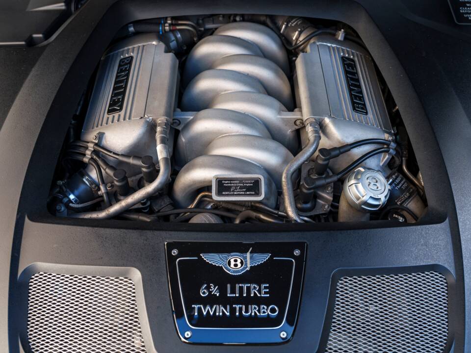 Bild 27/27 von Bentley Azure (2007)