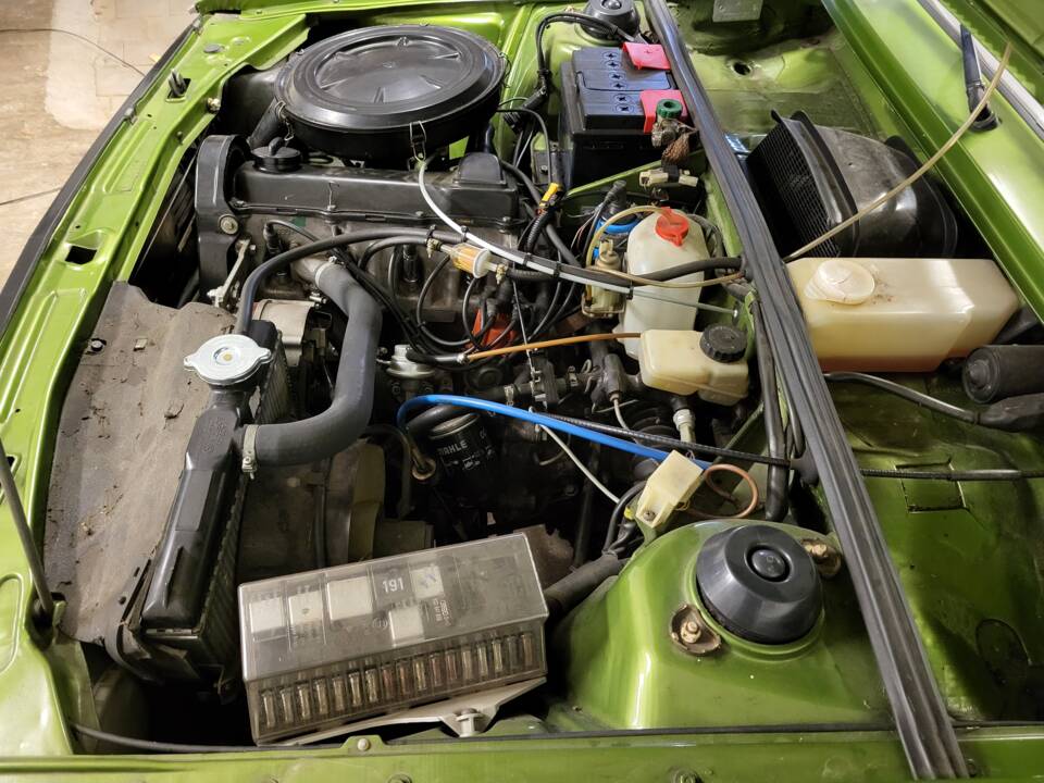 Image 62/91 of Volkswagen Passat 1.3 (1974)