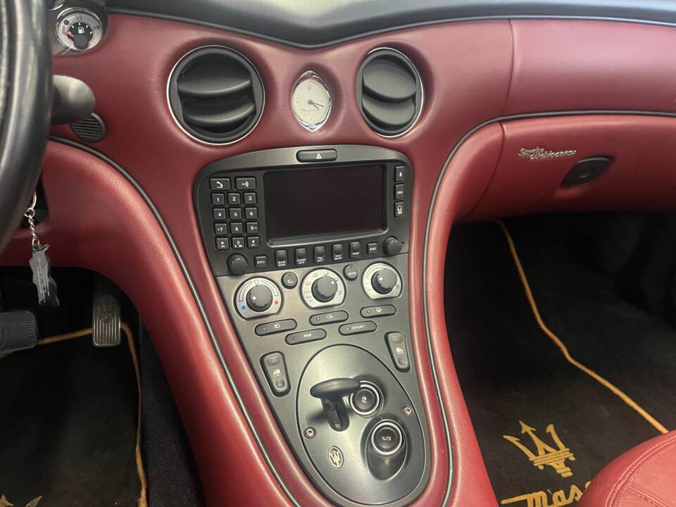Image 17/20 of Maserati Spyder 4200 (2002)