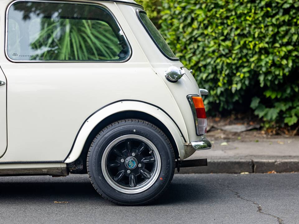 Bild 24/50 von Rover Mini Mayfair (1988)