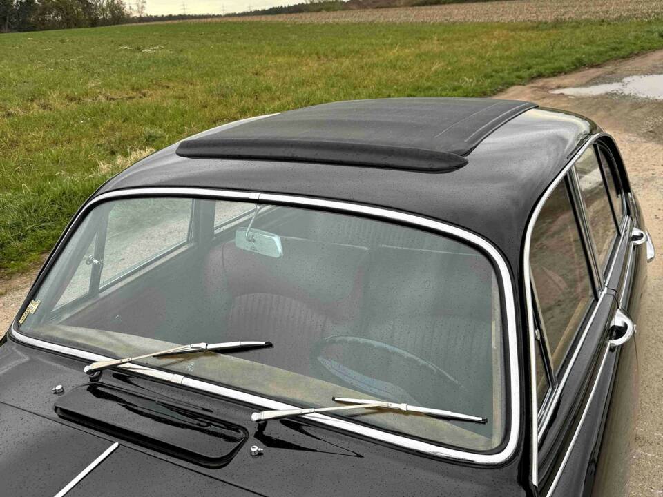 Imagen 2/50 de Jaguar S-Type 3.8 (1966)