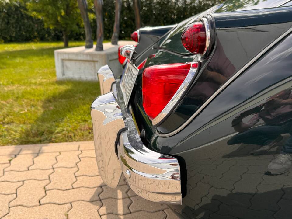 Image 75/79 of MG MGA 1600 (1961)
