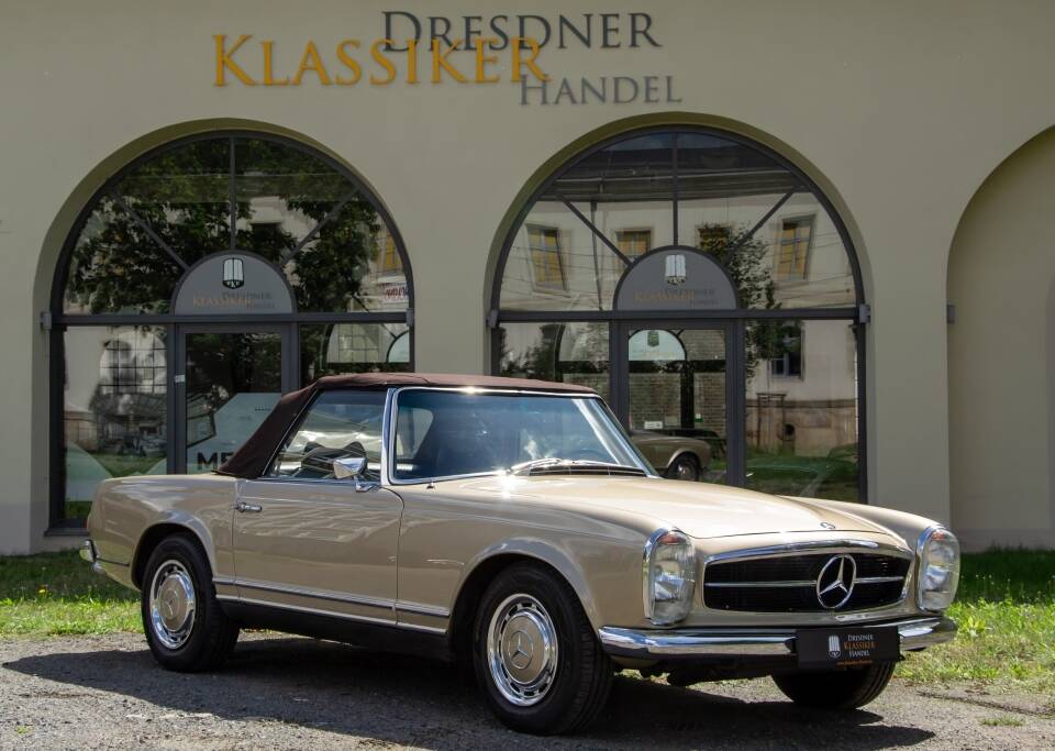 Image 35/56 de Mercedes-Benz 280 SL (1970)
