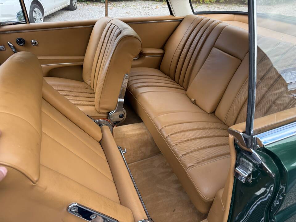 Afbeelding 34/46 van Mercedes-Benz 220 SE b (1961)