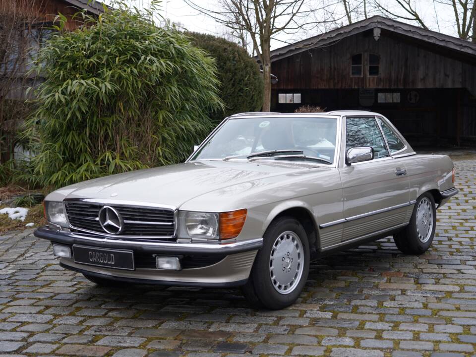 Image 1/17 of Mercedes-Benz 420 SL (1986)
