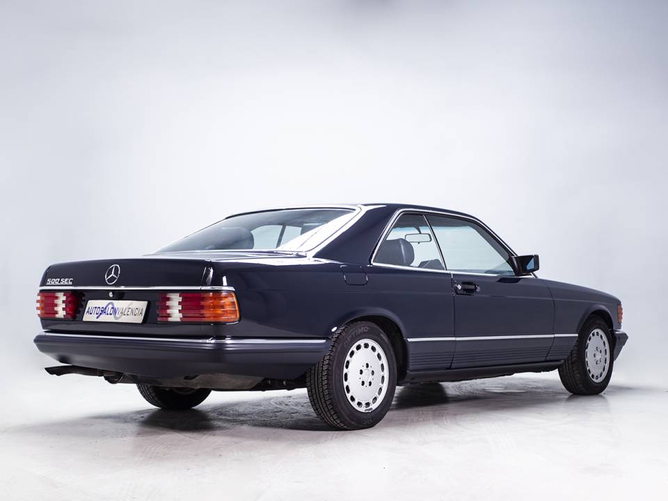 Image 9/34 de Mercedes-Benz 500 SEC (1984)