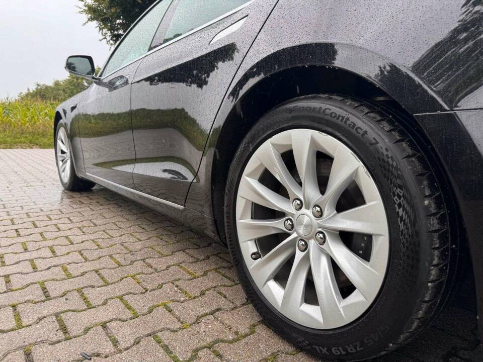 Bild 7/18 von Tesla Model S 100D (2018)
