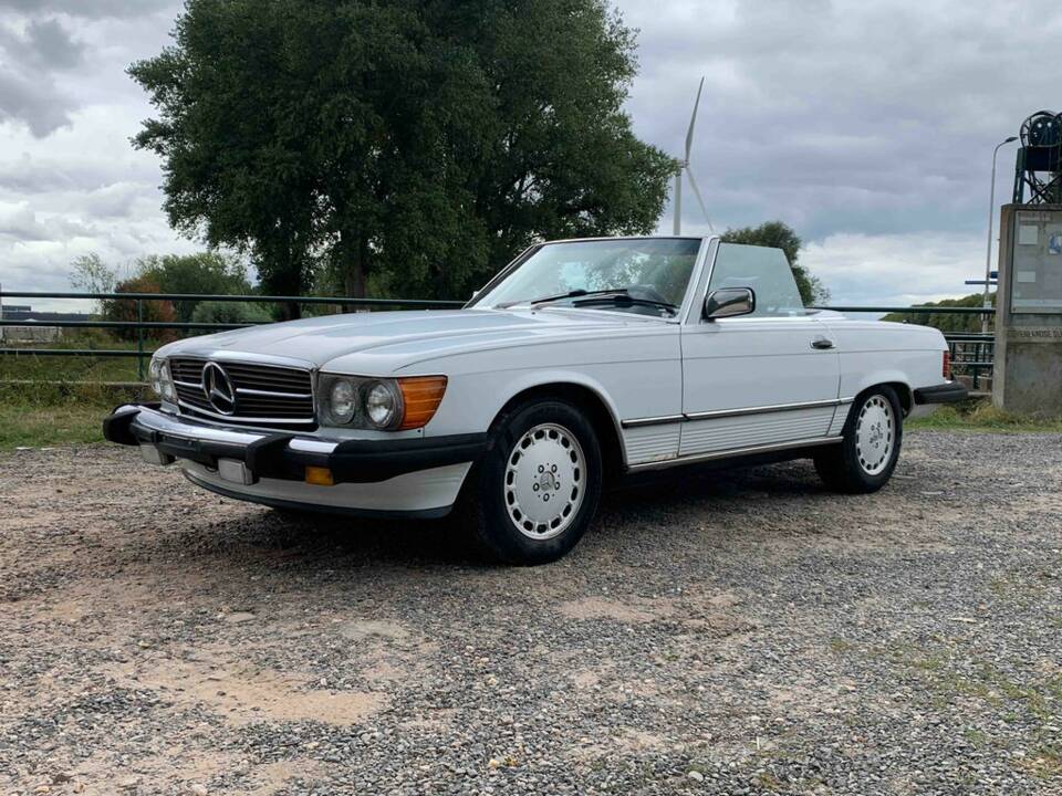 Bild 4/8 von Mercedes-Benz 560 SL (1986)