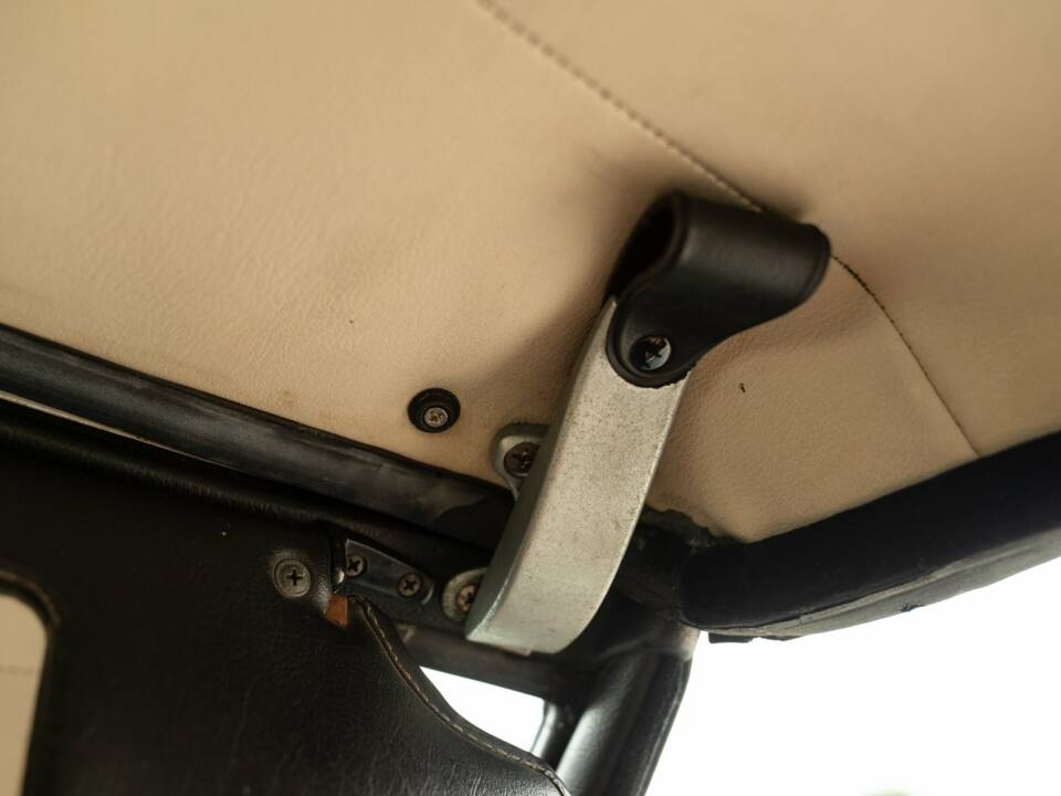 Image 42/50 of Alfa Romeo 2.0 Spider (1991)