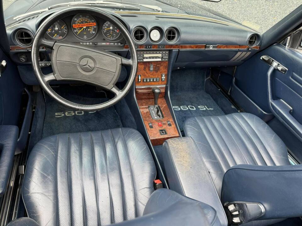 Image 30/50 of Mercedes-Benz 560 SL (1986)