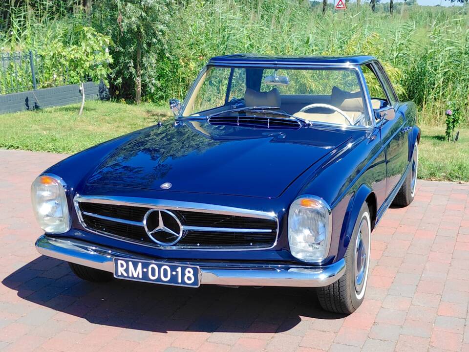 Image 2/28 of Mercedes-Benz 230 SL (1965)