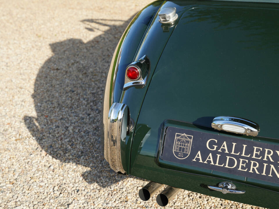 Bild 23/50 von Jaguar XK 120 SE DHC (1953)