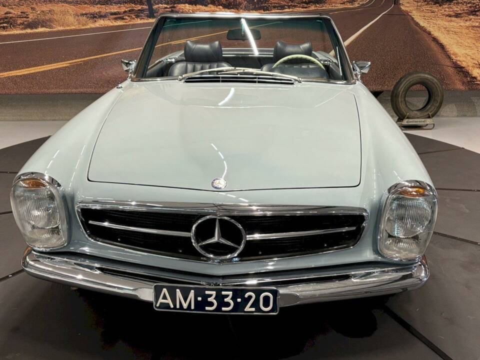 Image 15/36 de Mercedes-Benz 280 SL (1969)