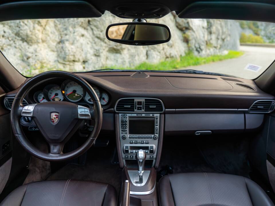 Image 8/13 of Porsche 911 Targa 4S (2008)