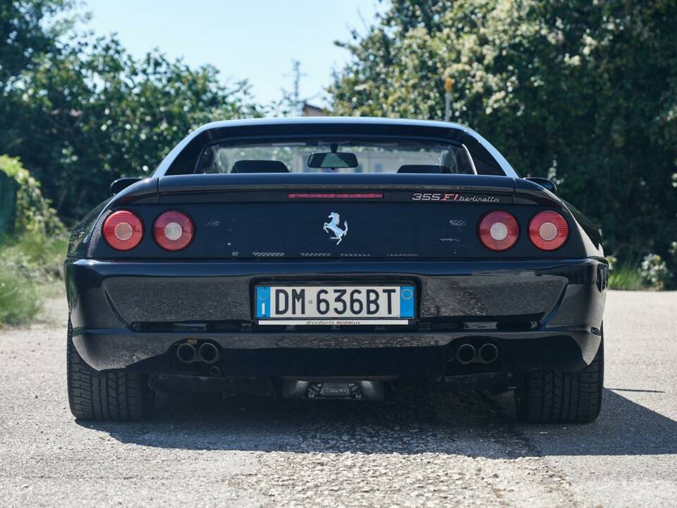Bild 2/29 von Ferrari F 355 F1 (1998)