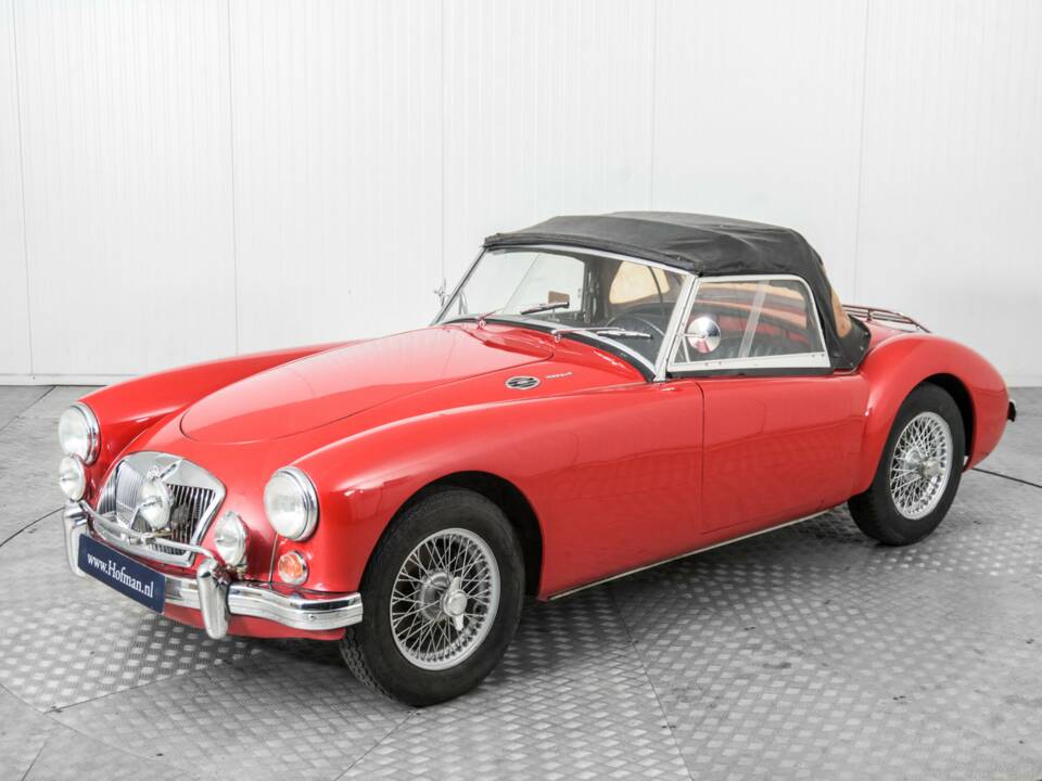 Image 40/50 of MG MGA 1600 (1900)