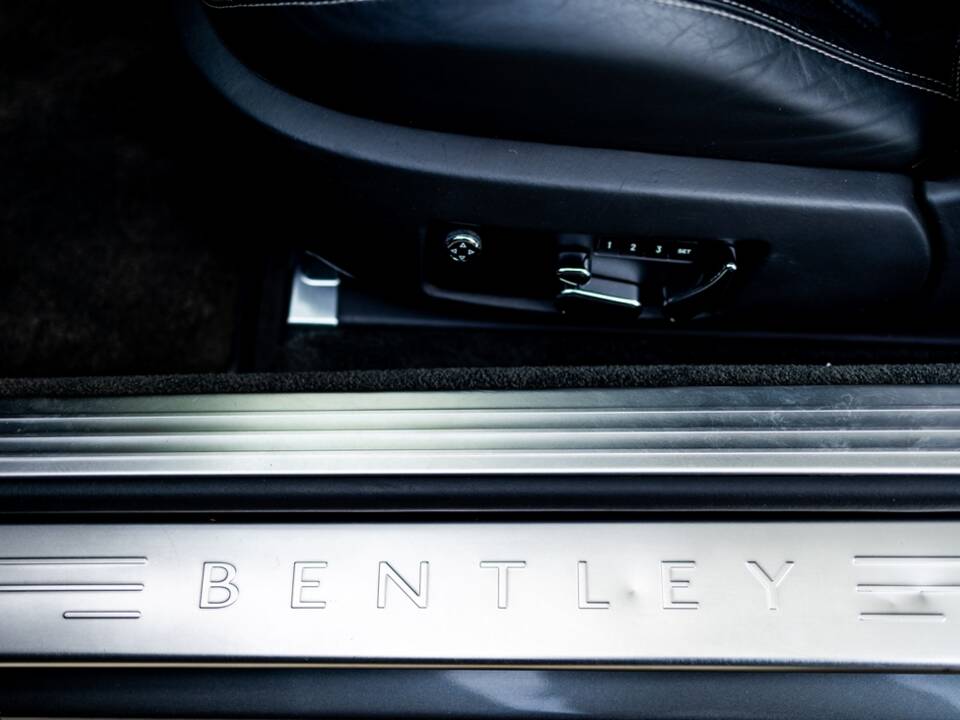 Image 18/27 de Bentley Continental GT (2007)