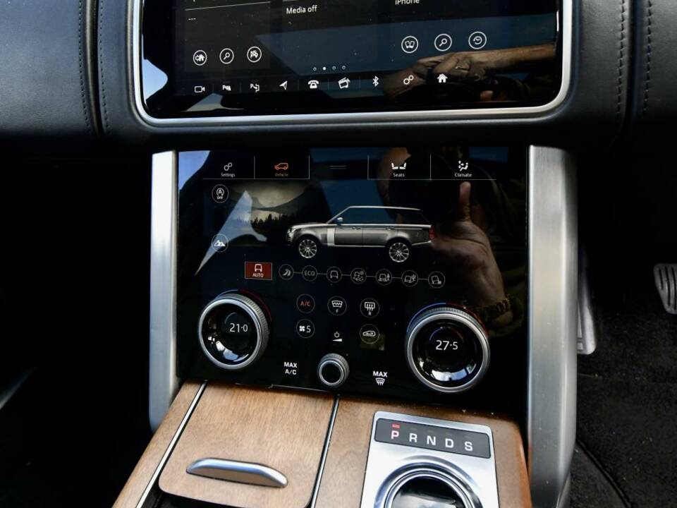Bild 32/50 von Land Rover Range Rover Autobiography SDV8 (2018)