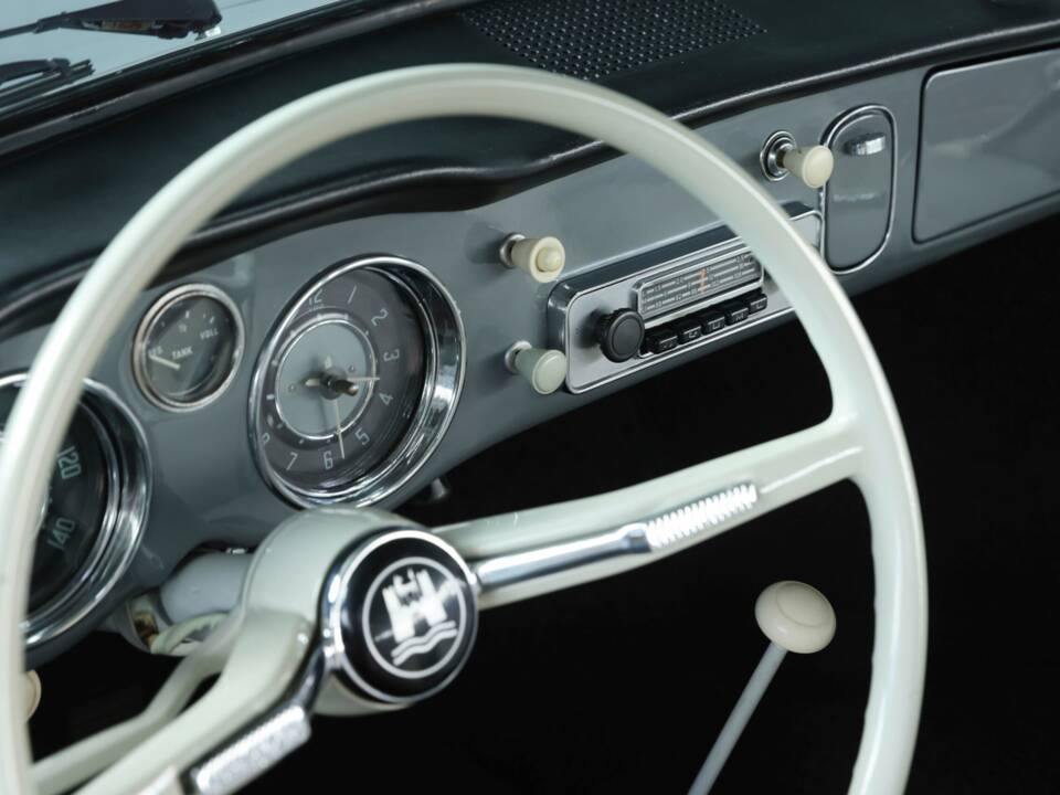 Image 25/50 of Volkswagen Karmann Ghia 1500 (1961)