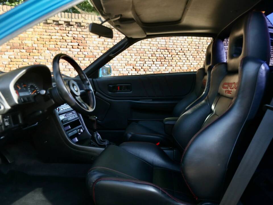 Bild 42/50 von Honda CRX 1.6 VTi (1992)
