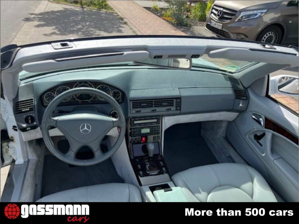 Image 6/11 of Mercedes-Benz SL 500 (2000)