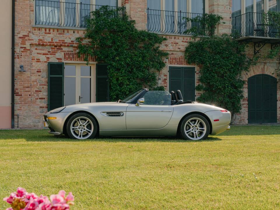Image 95/185 of BMW Z8 (2001)