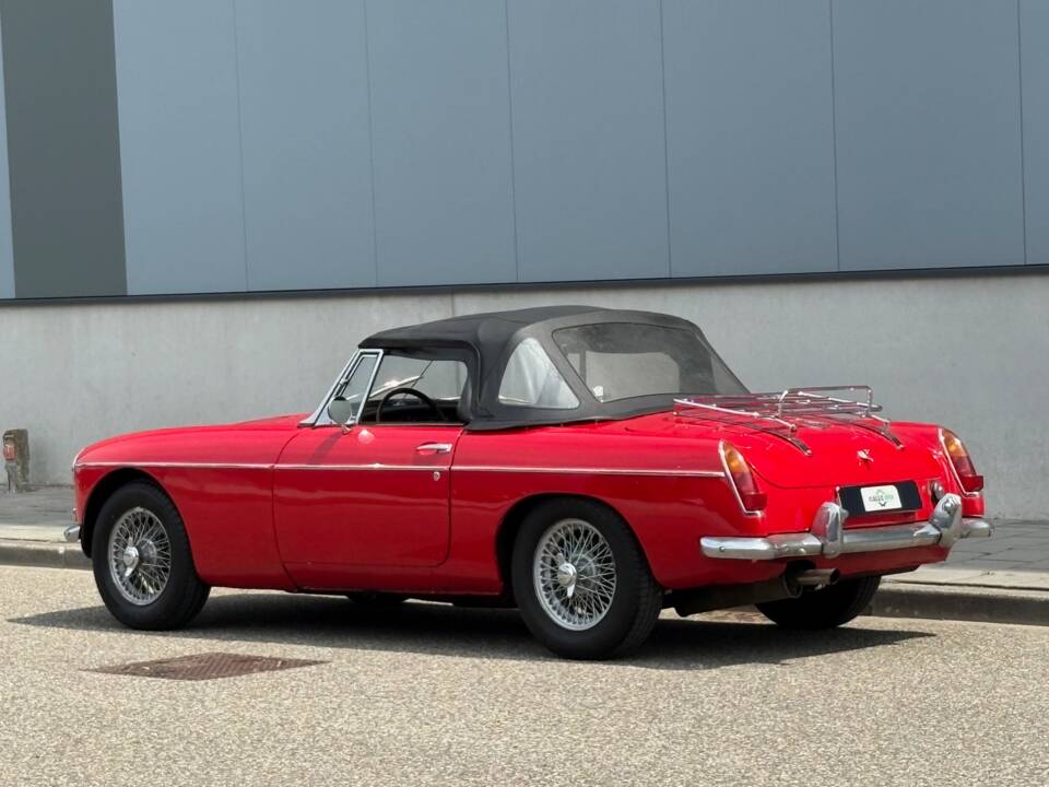 Imagen 19/21 de MG MGB (1964)